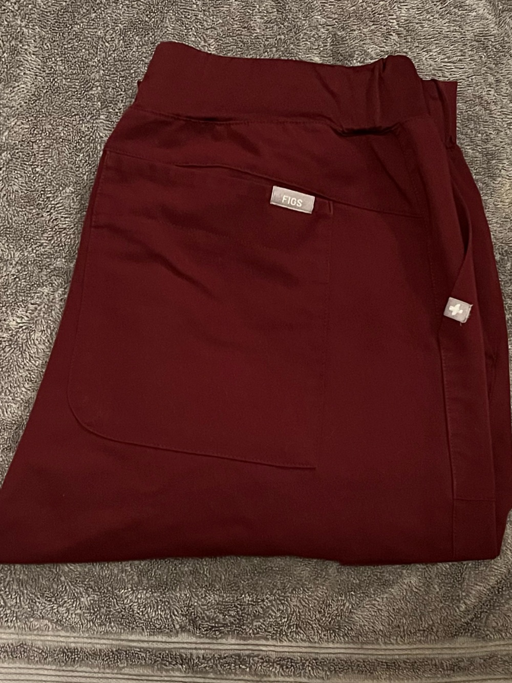 Figs Women's Burgundy jogger pants